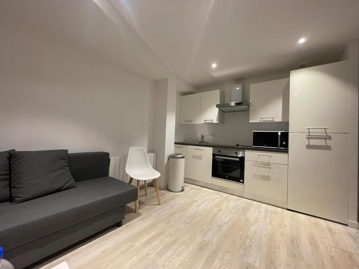 Daire Un Charmant Appartement Bien Equipe Vienne  Fransa